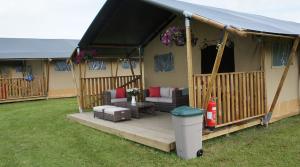 Marwell Safari Village Image