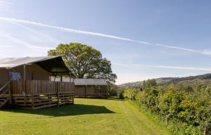 Valleyside Escapes Image